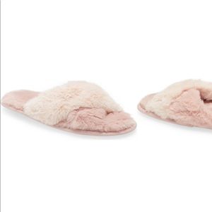 Nordstrom Brand Snuggle Plush Faux Fur Slipper